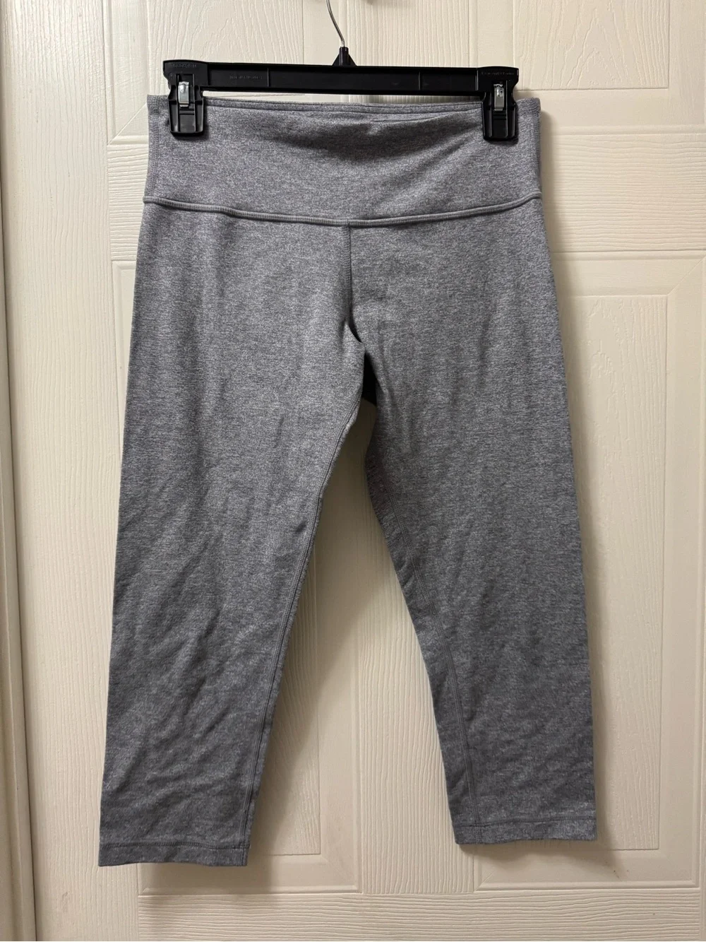 lululemon athletica Girls' Heather Grey Capri Leggings